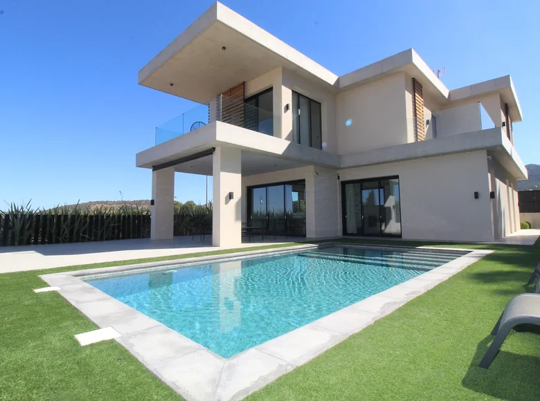 4 bedroom Villa 300 m² Biar, Spain