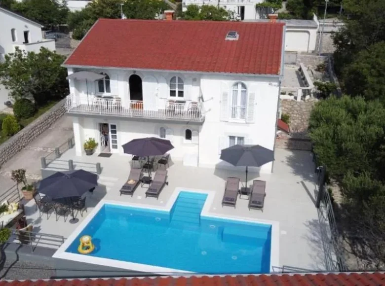 4 bedroom Villa 240 m² Grad Novi Vinodolski, Croatia