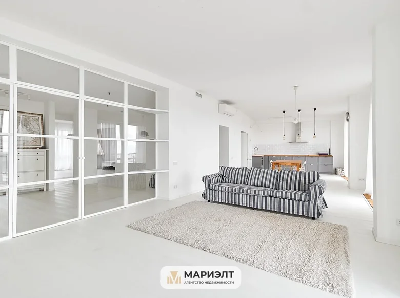 Apartamento 4 habitaciones 182 m² Minsk, Belarús