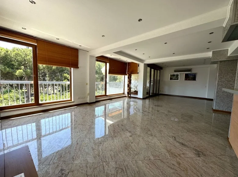 Wohnung 4 Schlafzimmer 281 m² Limassol, Zypern