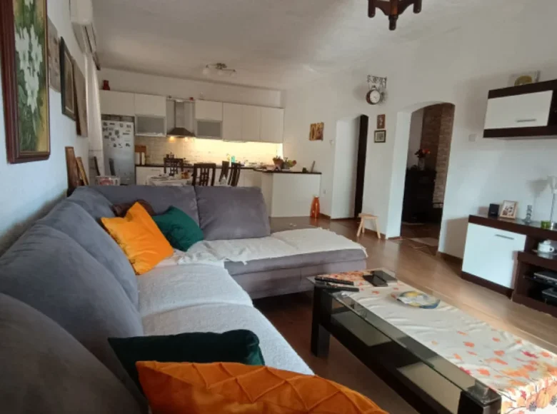 3 bedroom apartment 160 m² Igalo, Montenegro