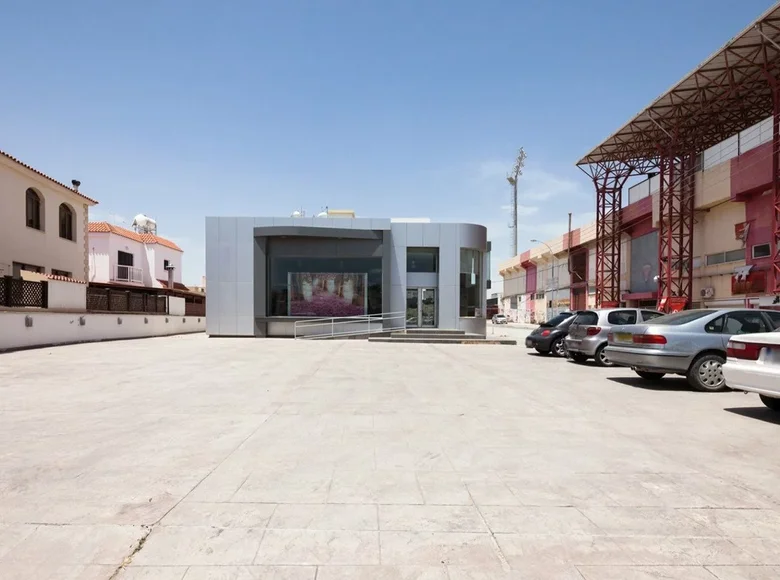 Shop 1 198 m² in Larnaca, Cyprus