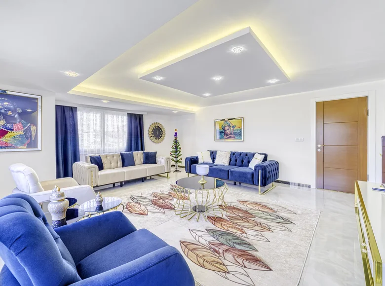 Penthouse 3 bedrooms 195 m² in Mediterranean Region, Turkey