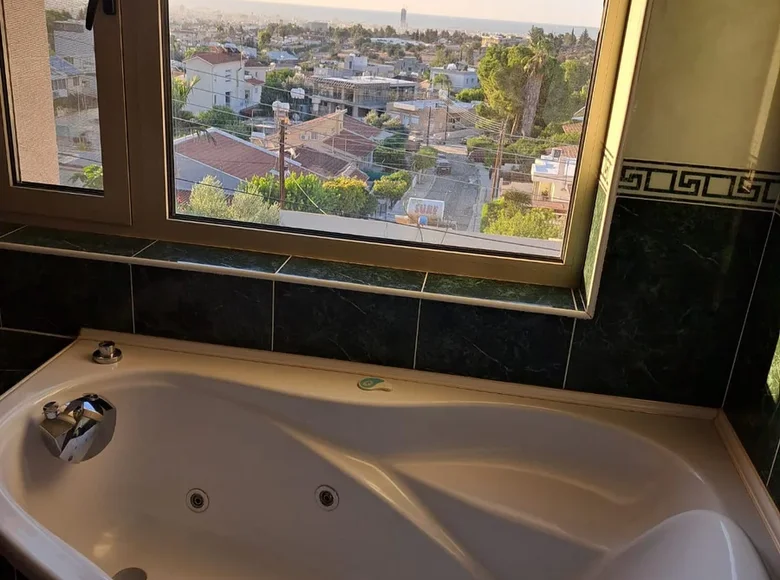 Haus 4 Schlafzimmer 320 m² Limassol, Zypern