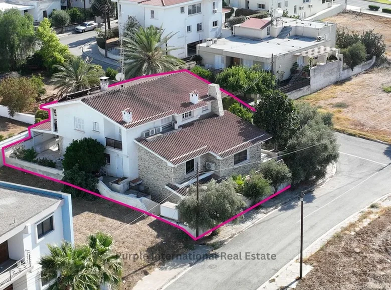 3-Schlafzimmer-Villa 355 m² Nikosia, Zypern