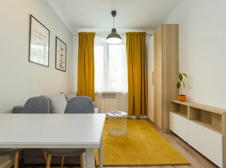 1 room apartment 17 m² in Warsaw, Poland