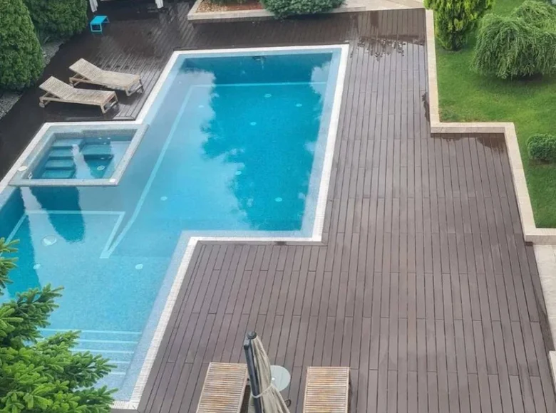 Haus 5 zimmer 650 m² in Lymanka, Ukraine