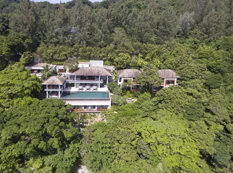 Вилла 6 спален 1 560 м² Камала, Таиланд