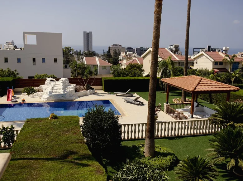 Casa 5 habitaciones  en Limasol, Chipre