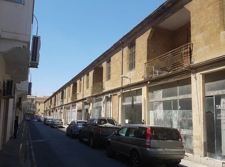 De inversiones 405 m² en Nicosia, Chipre