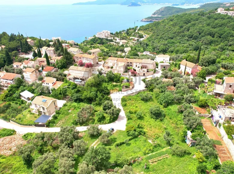 Land  Rijeka Rezevici, Montenegro