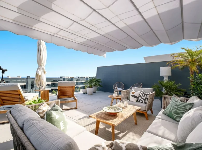 Wohnung 3 Schlafzimmer 125 m² Estepona, Spanien