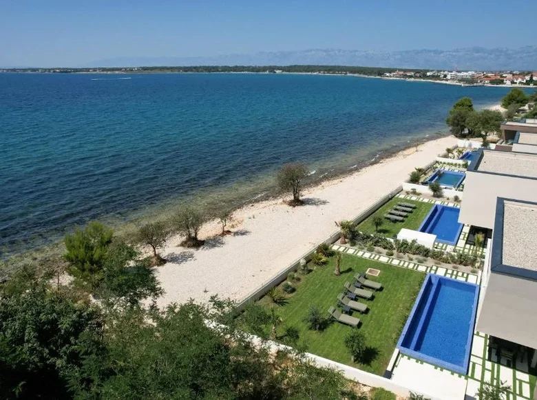 4 bedroom Villa 275 m² Nin, Croatia