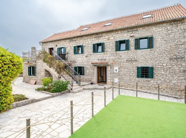 Dom 6 pokojów 158 m² Radovici, Czarnogóra