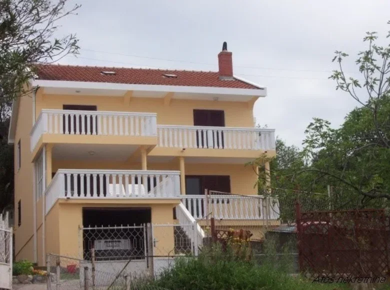 5 bedroom house 200 m² Podgorica, Montenegro