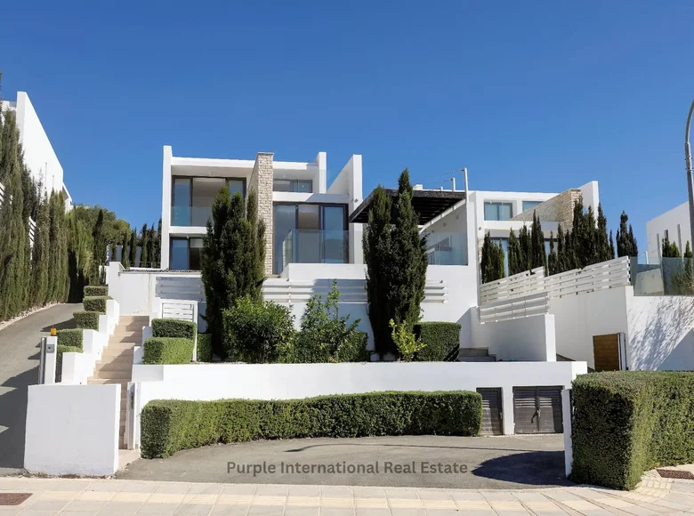 5-Schlafzimmer-Villa 250 m² Peyia, Zypern