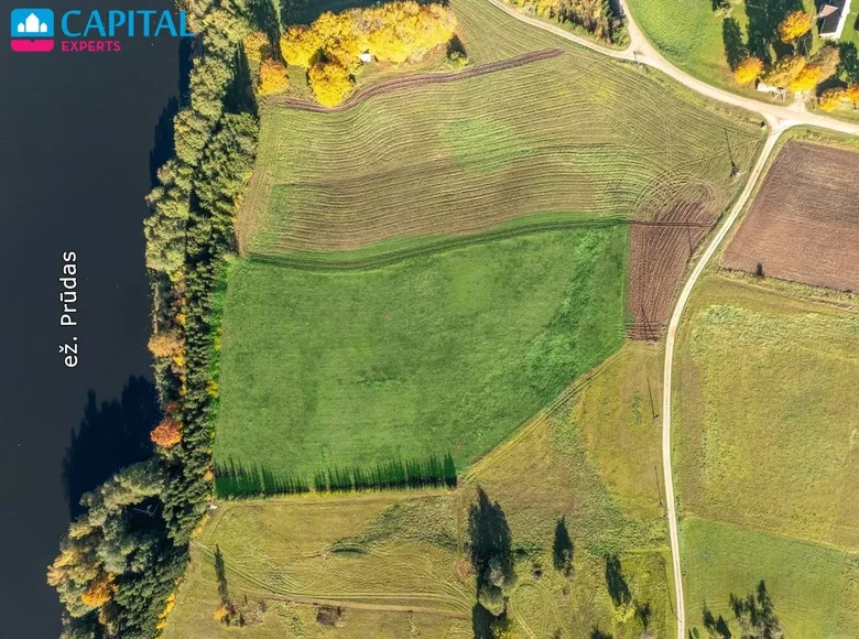 Land  Maksiunai, Lithuania