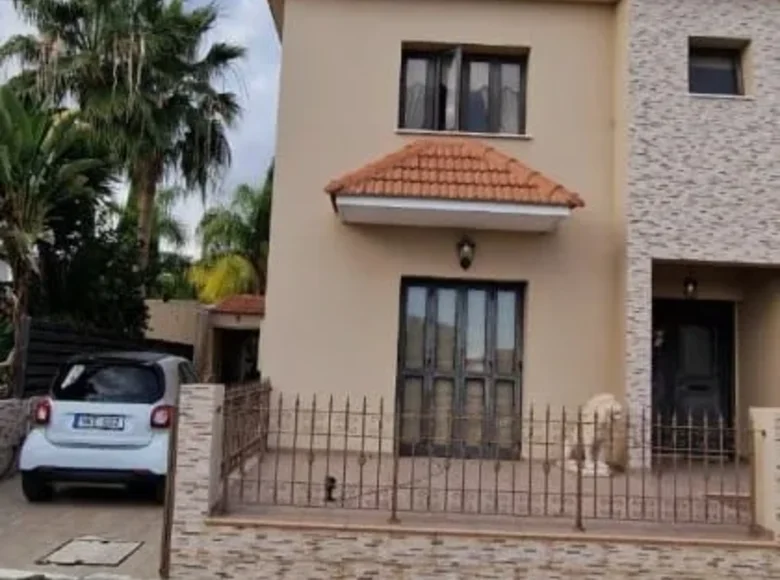 4 bedroom house 220 m² Larnaca, Cyprus