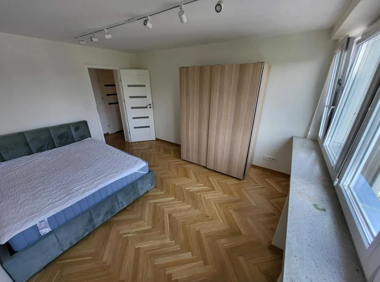 Apartamento 4 habitaciones 110 m² en Varsovia, Polonia