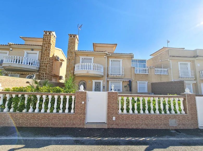 3 bedroom house 128 m² Torrevieja, Spain