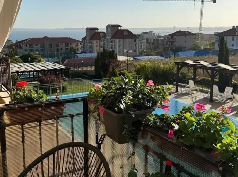 Mieszkanie 2 pokoi 70 m² Bułgaria, Bułgaria