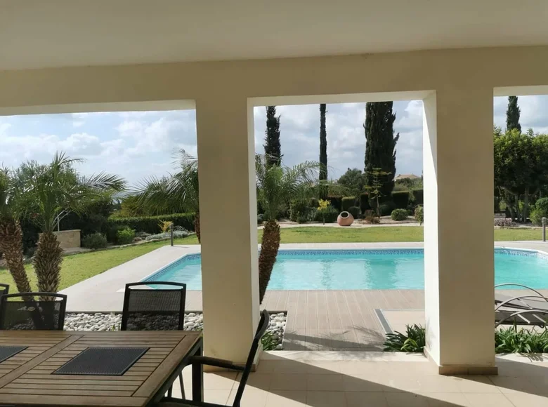 4 bedroom house 240 m² Kouklia, Cyprus