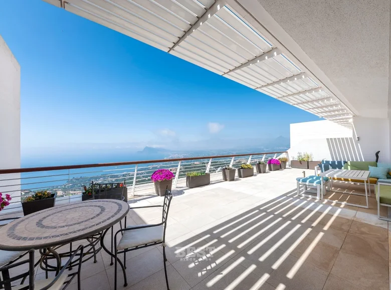 Пентхаус 3 спальни 220 м² Альтеа, Испания