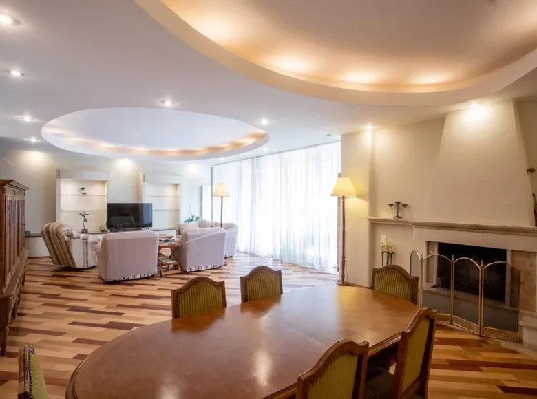 Квартира 5 комнат 220 м² Тбилиси, Грузия