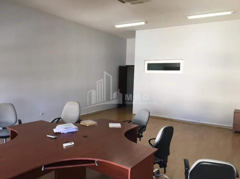 Propiedad comercial 85 m² en Tiflis, Georgia