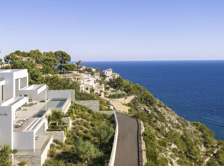 4-Schlafzimmer-Villa 677 m² Javea, Spanien
