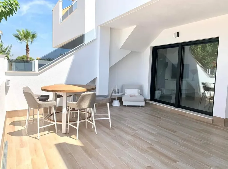 Квартира 3 спальни 75 м² Пилар-де-ла-Орадада, Испания