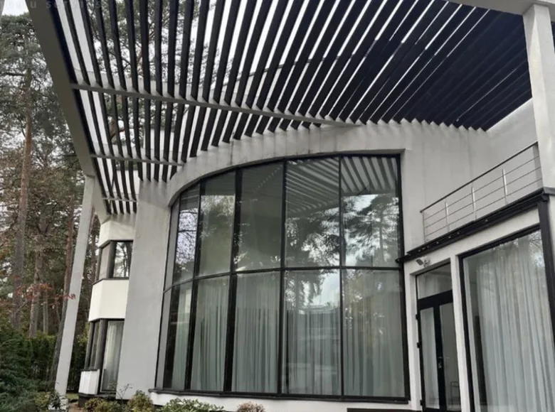 8 room house  in Ogresgala pagasts, Latvia