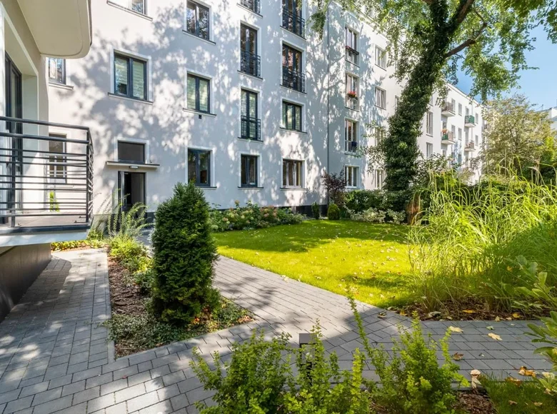 Квартира 4 комнаты 146 м² Варшава, Польша