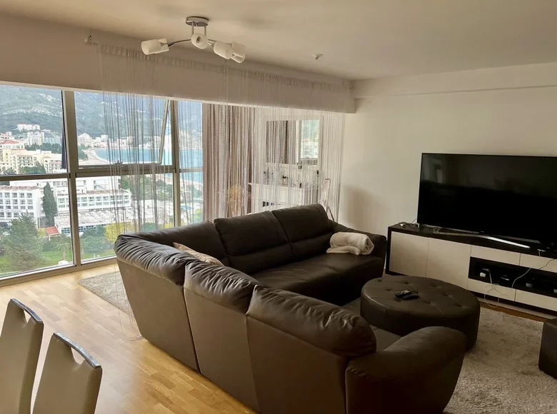 Квартира 2 комнаты 80 м² в Будве, Черногория