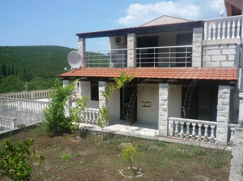 Villa 4 chambres 200 m² Kavac, Monténégro