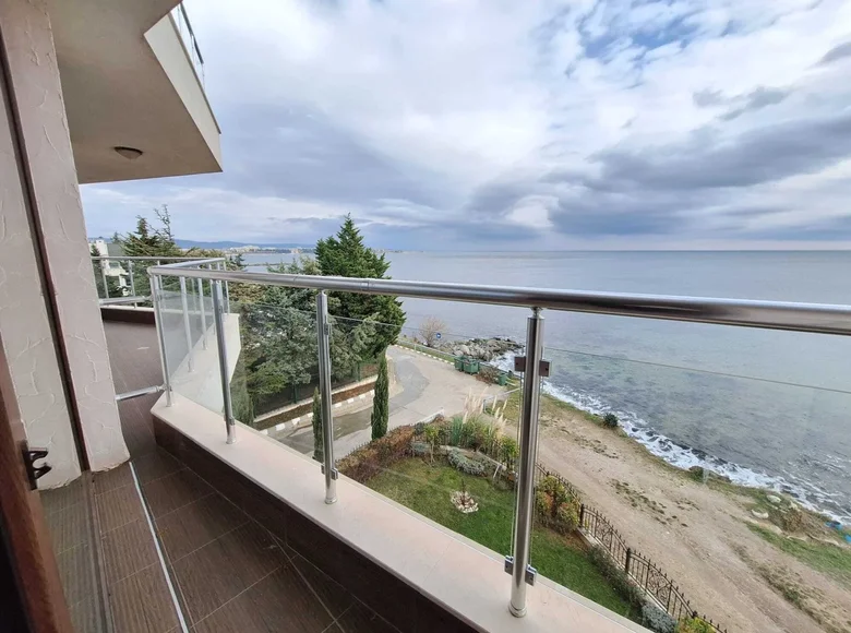 Квартира 1 комната 35 м² Равда, Болгария