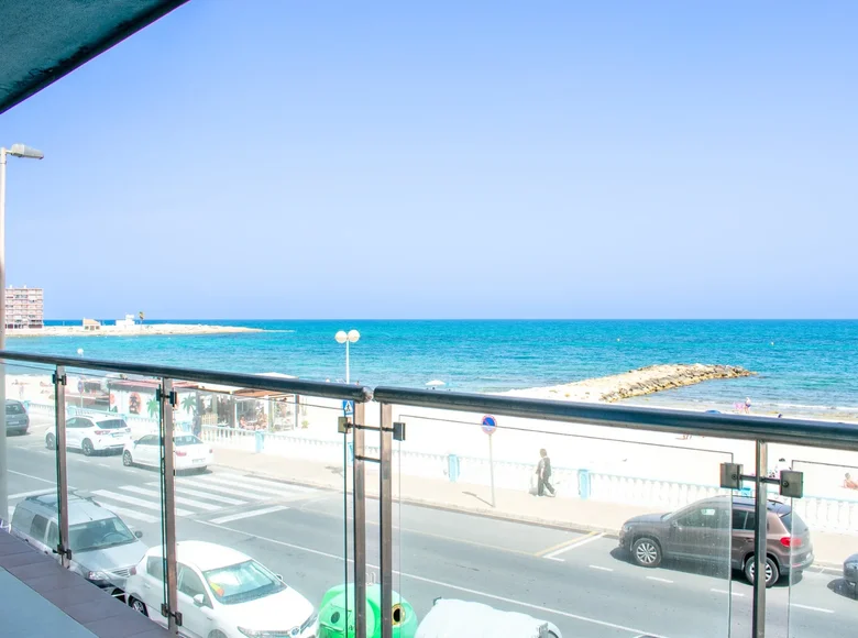 Apartamento 4 habitaciones 133 m² Torrevieja, Španjolska
