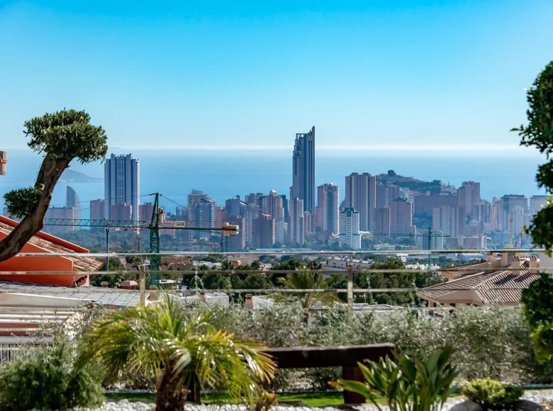 Дом 9 комнат  Finestrat, Испания