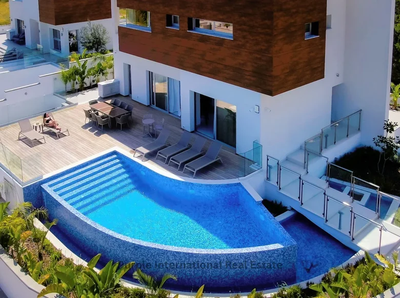 Willa 3 pokoi 148 m² Mouttagiaka, Cypr
