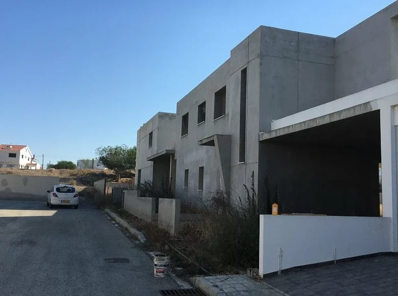 Investissement 702 m² à Dali, Chypre