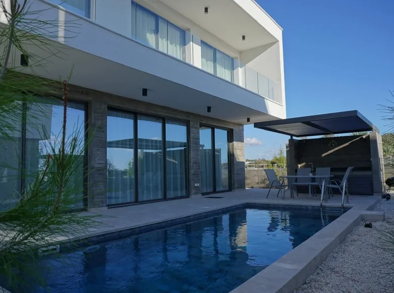 villa de 3 chambres 162 m² en Yeroskipou, Chypre