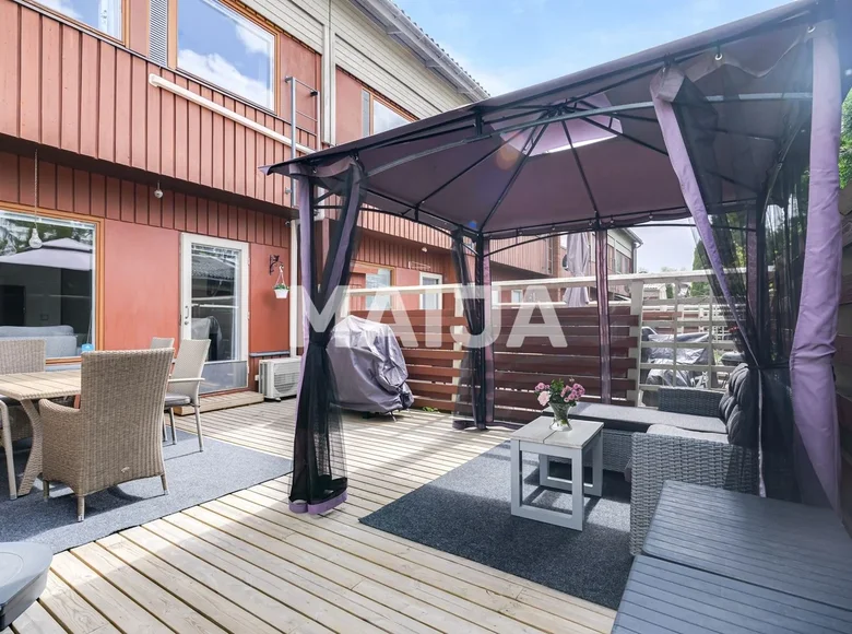 Apartamento 4 habitaciones 81 m² Helsinki sub region, Finlandia