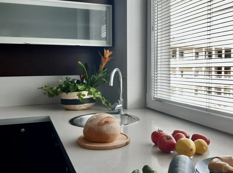 Mieszkanie 3 pokoi 67 m² Poznań, Polska