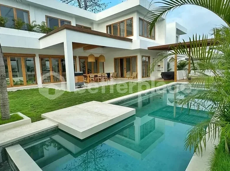 Вилла 4 спальни  Печату, Индонезия