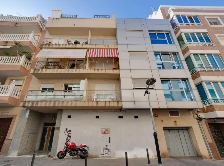 Apartamento 3 habitaciones 92 m² Torrevieja, Španjolska