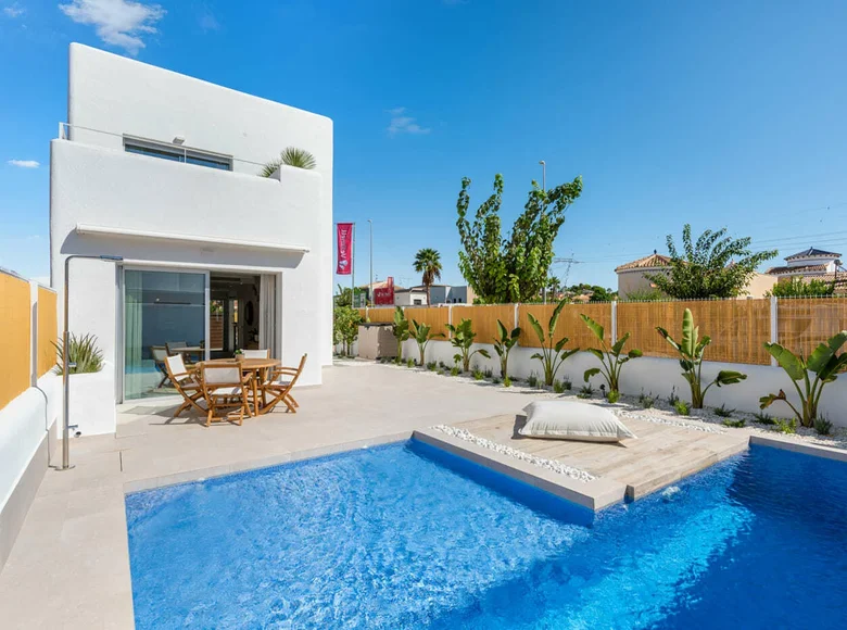 3 bedroom villa 109 m² Los Montesinos, Spain