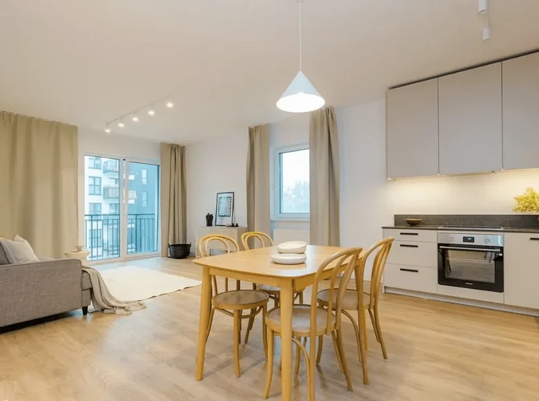 Apartamento 4 habitaciones 96 m² en Varsovia, Polonia