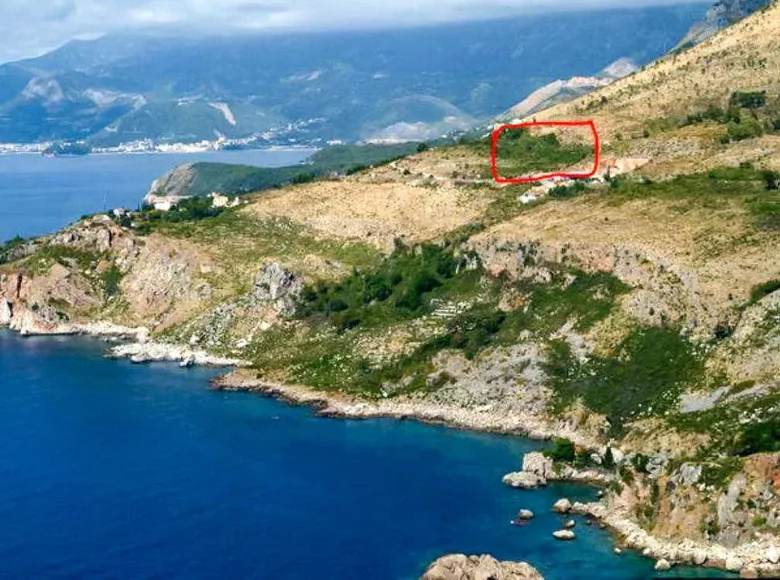 Atterrir 2 527 m² Rijeka Rezevici, Monténégro