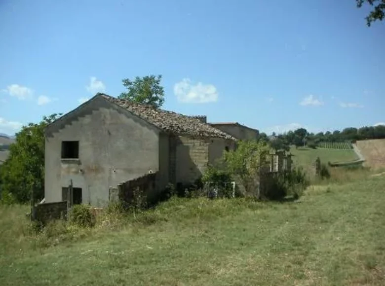 Casa 12 habitaciones 220 m² Terni, Italia