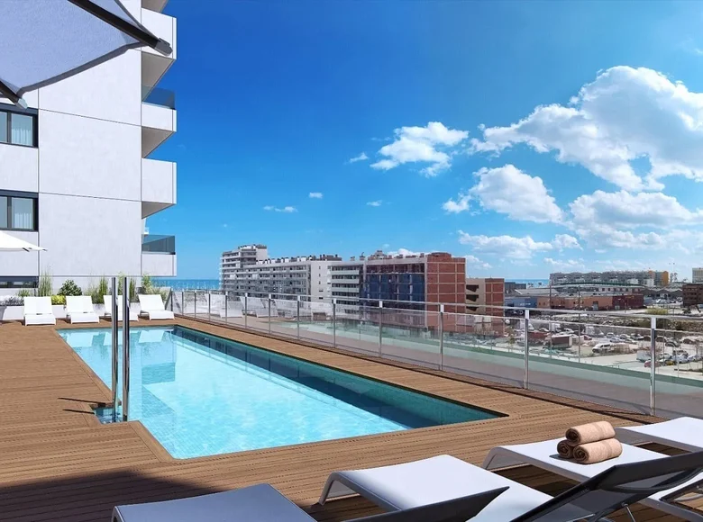 Mieszkanie 3 pokoi 90 m² Badalona, Hiszpania